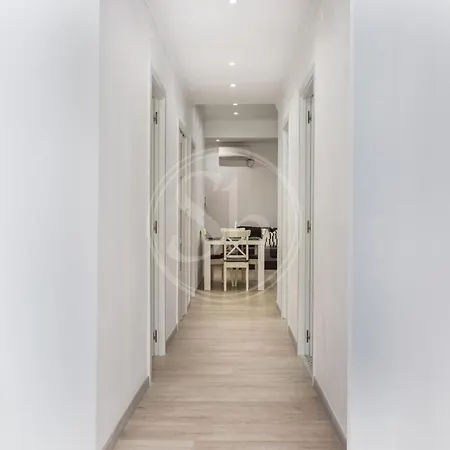 Bonito Apartamento Para 8 Barcelona Exterior photo